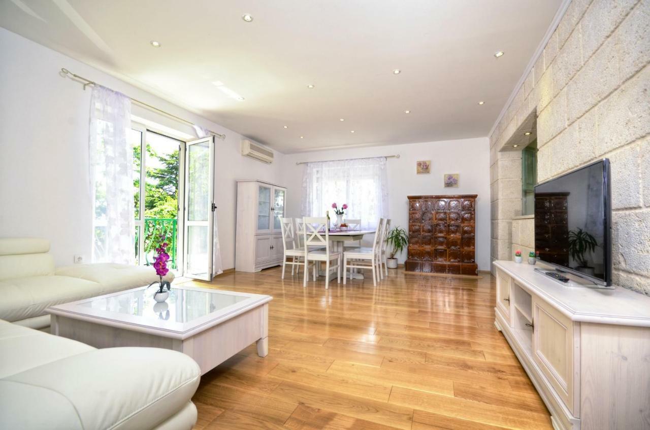 Apartments Vekic Makarska Exterior photo