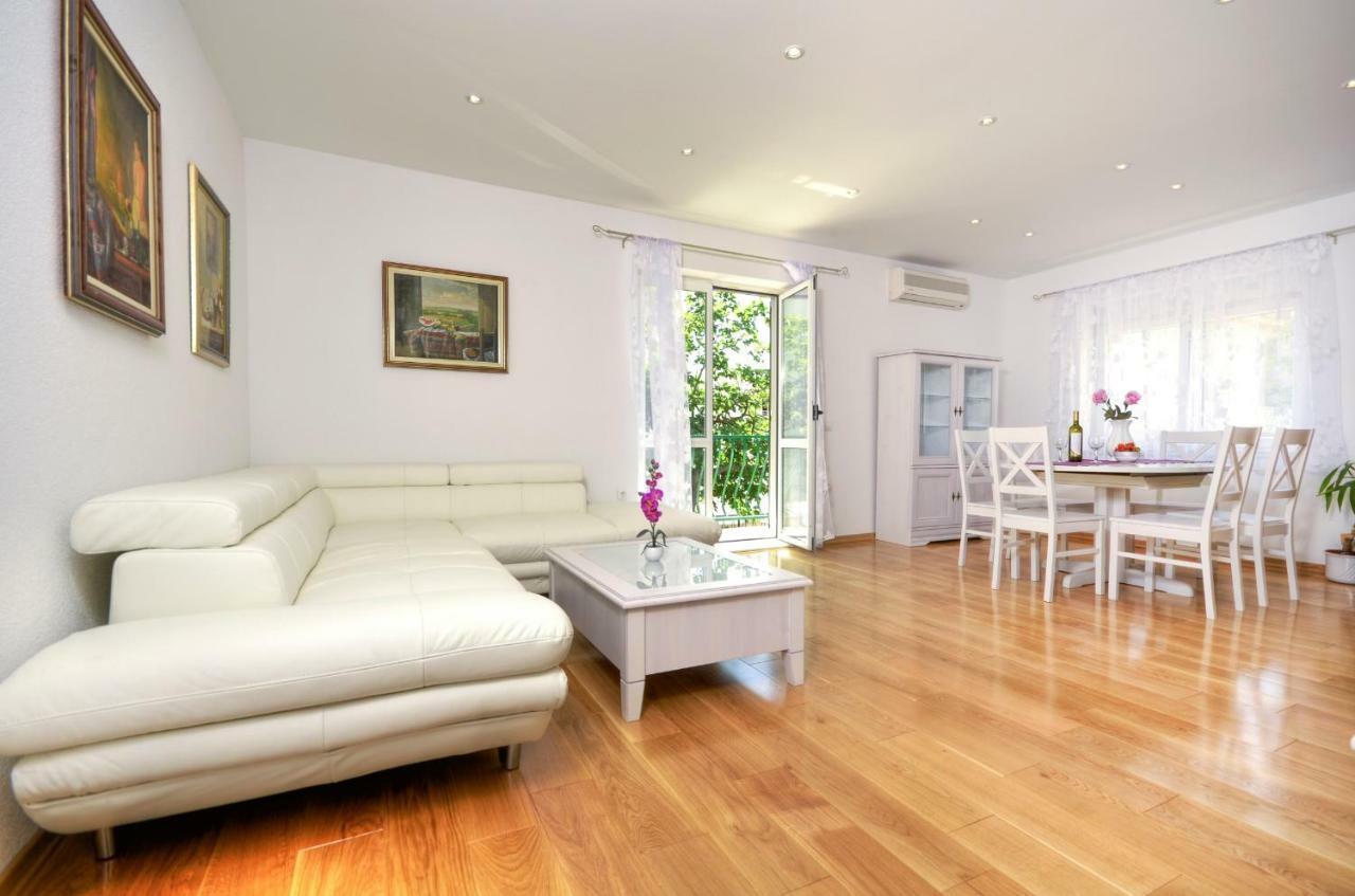 Apartments Vekic Makarska Exterior photo