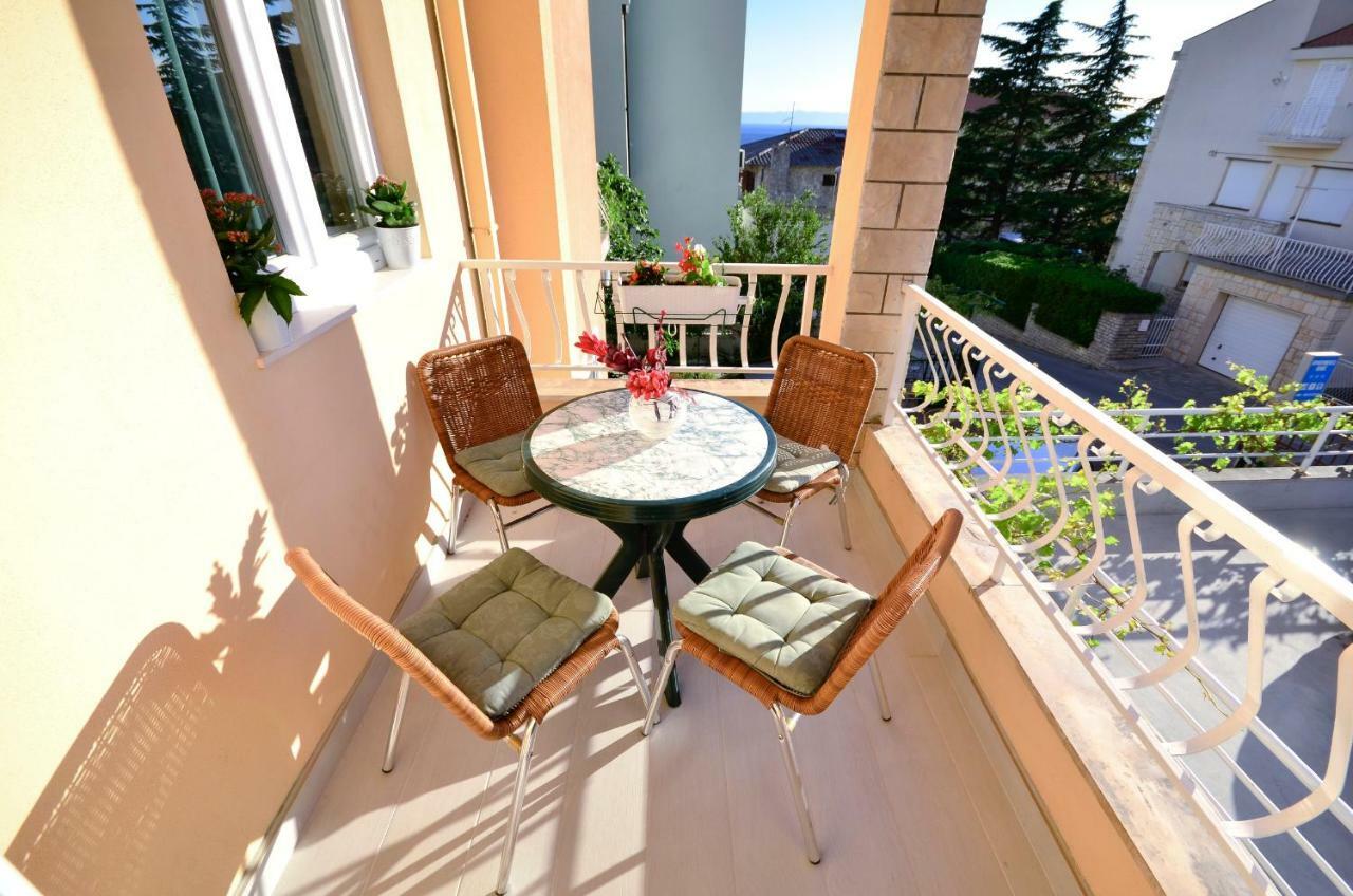Apartments Vekic Makarska Room photo